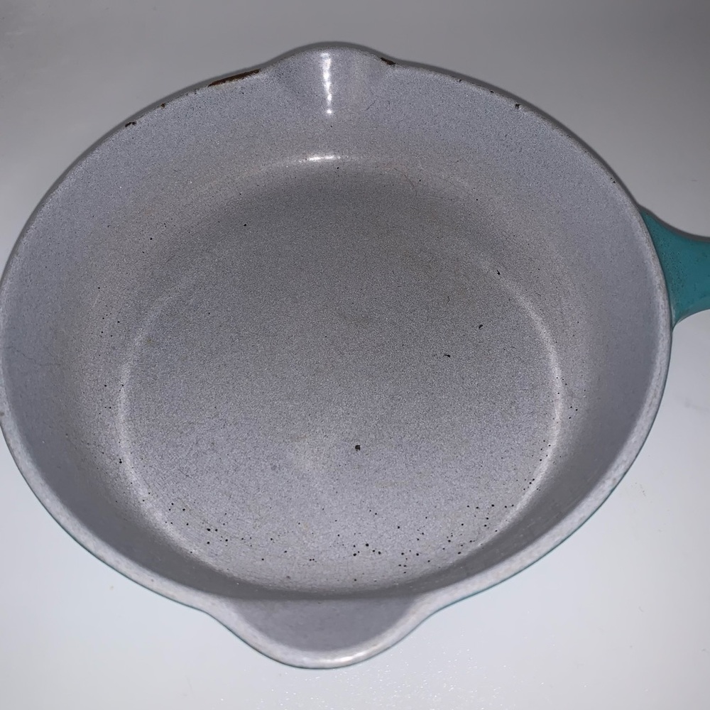 Le Creuset Paris Vintage Turquoise Blue 6 1/2 inch Cast Iron Enameled Skillet - Picture 2 of 4